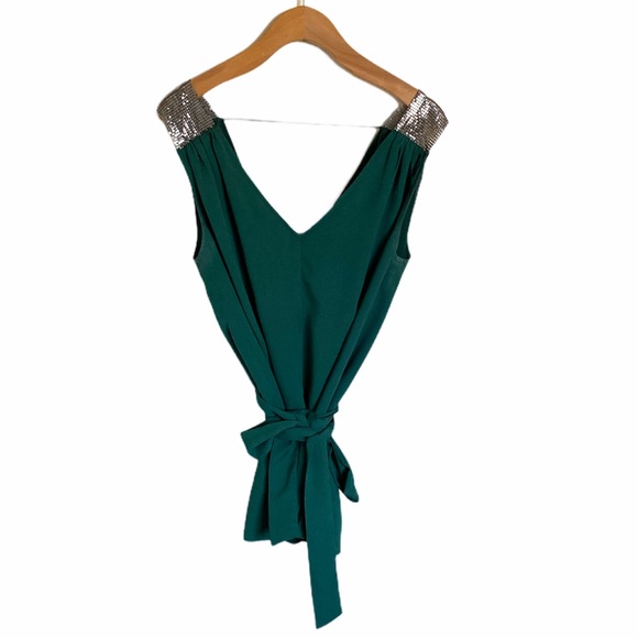 MM COUTURE x Miss Me Double V Sleeveless Blouse - Picture 1 of 4